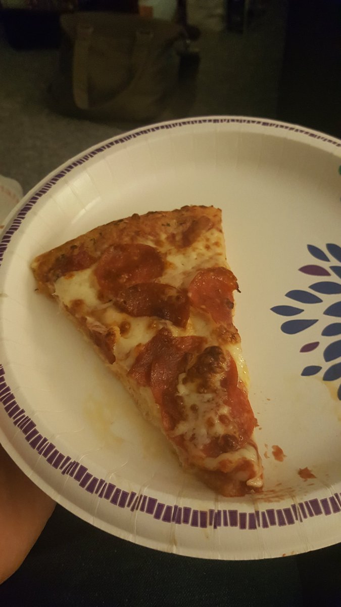 JessupBurton's tweet photo. @dominos Took both topping choices, but I finally got the right amount of pepperoni. Delicious 😍🍕 https://t.co/tlBcpvAQ4G