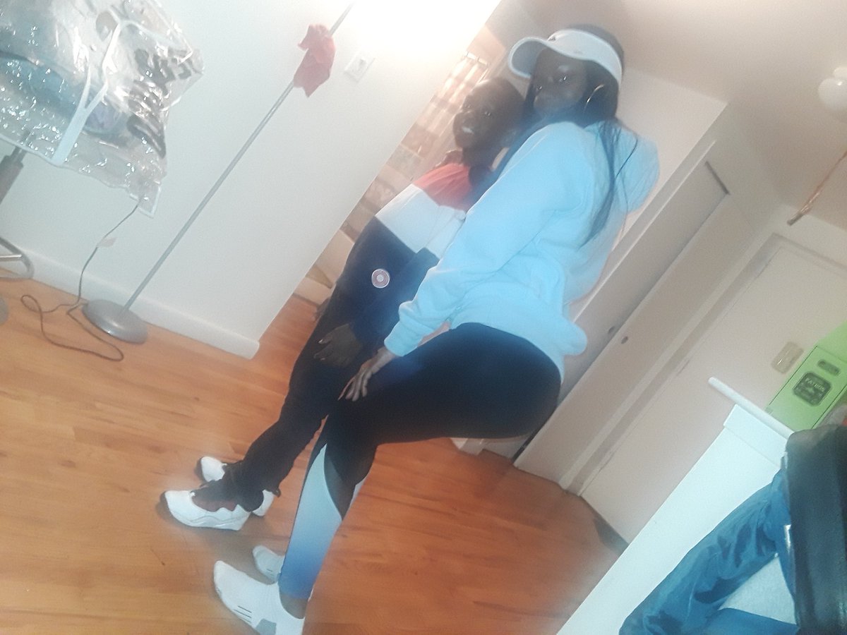 ToniClinton2's tweet image. Miss independent that's why I LOVE her she got her own thing's nd the bills are paid on time #mommyduity 
#sonday fun day #love my son #SingleParents Rocks💚💪🤞😗