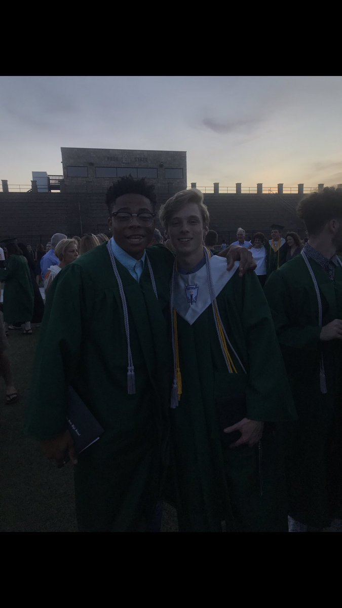 MunschNathan's tweet photo. Happy birthday my man @isaac_neely14 stay on that grind 📝! https://t.co/HKlhAooml5