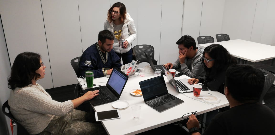 Lorenardp's tweet image. ¡Esto es un #DataJam! Mucho talento en el uso de datos.