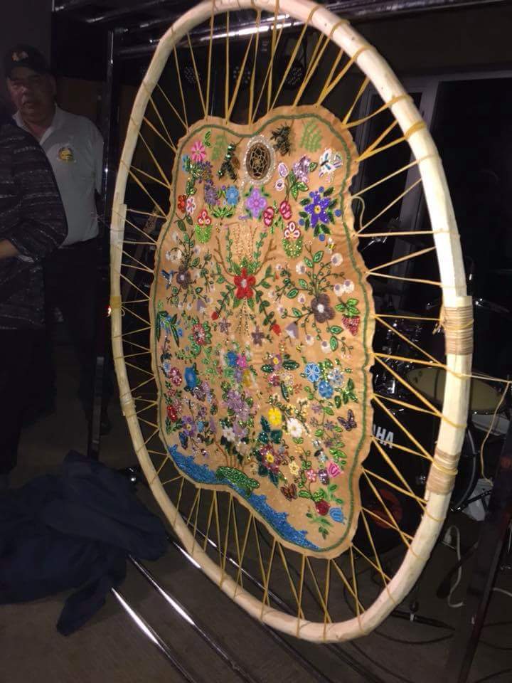 weistche45's tweet image. Ladies and Gentlemen...It is my pleasure to introduce My Grandmother's Garden - Nuuhkim uniipiishimh to everyone.  Beaded on a 39 year old tanned caribou hide. Much love ♥️