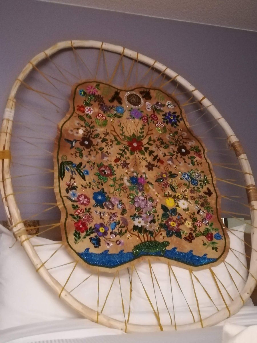 weistche45's tweet image. Ladies and Gentlemen...It is my pleasure to introduce My Grandmother's Garden - Nuuhkim uniipiishimh to everyone.  Beaded on a 39 year old tanned caribou hide. Much love ♥️
