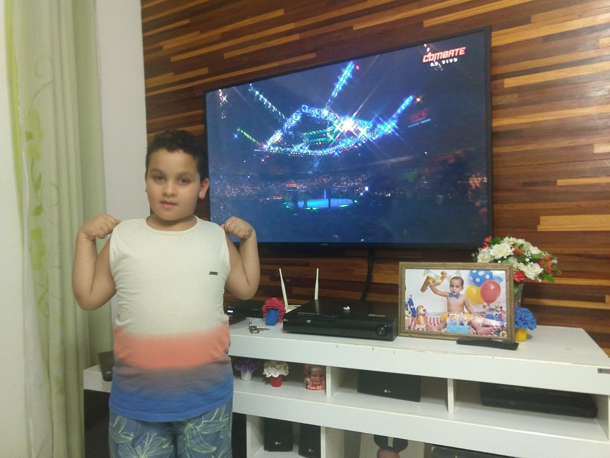 #UFCSPnoCombate