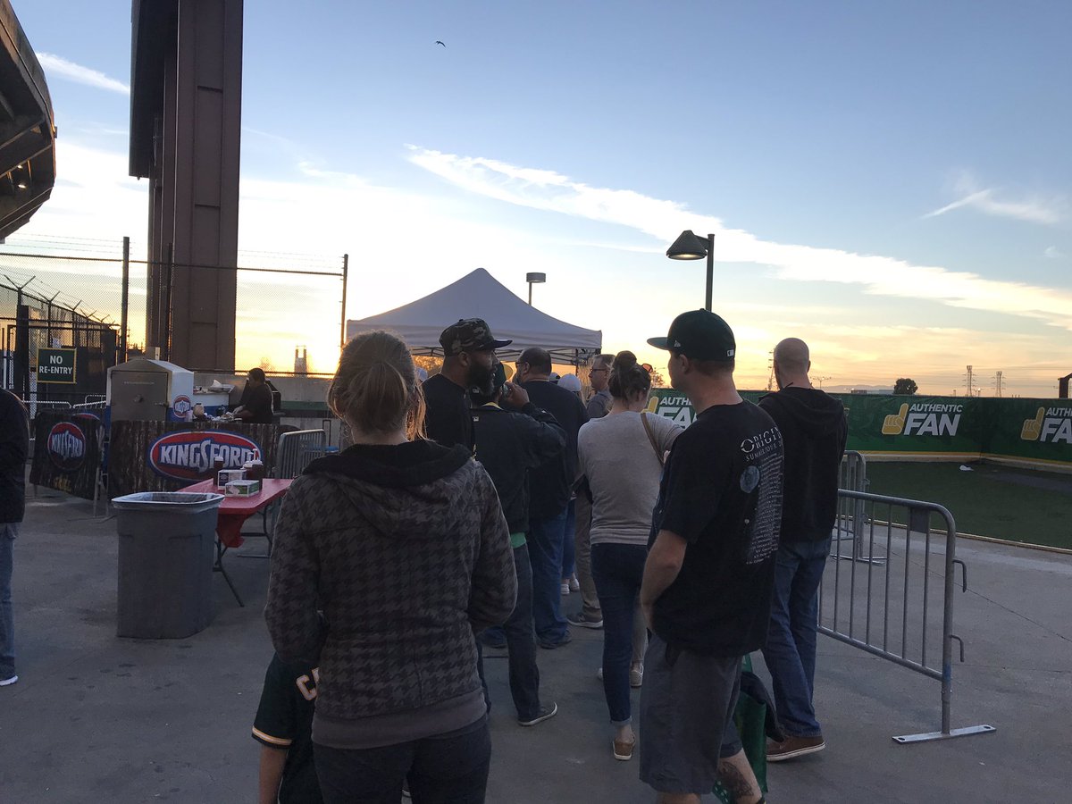 <a href="/foodtruck_mafia/">The Food Truck Mafia</a> <a href="/510treehouse/">Oakland A's Treehouse</a> all these fans getting ready to get some <a href="/steelsmokin_bbq/">Steelsmokintrailer</a> in there belly