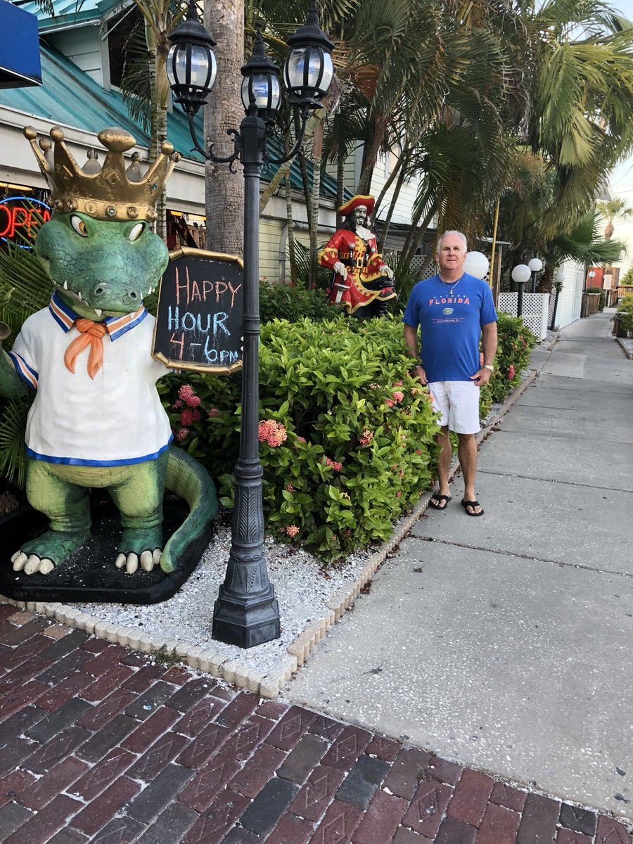 JamesHannigan4's tweet photo. #PinellasCountyGatorClub #GameWatchingParty #GatorsonthePass #TreasureIsland #Orange&amp;Blue #Chomp #UFvsTenn https://t.co/01TFQBxBNo