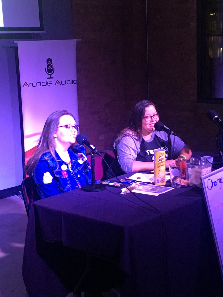 TheHeelsinHeels's tweet photo. We’re LIVE at Podslam 2018!  Streaming live over at https://t.co/u5E2M9SuRl  #PodSlam18 #AtTheBean https://t.co/yE5RSxn7tj