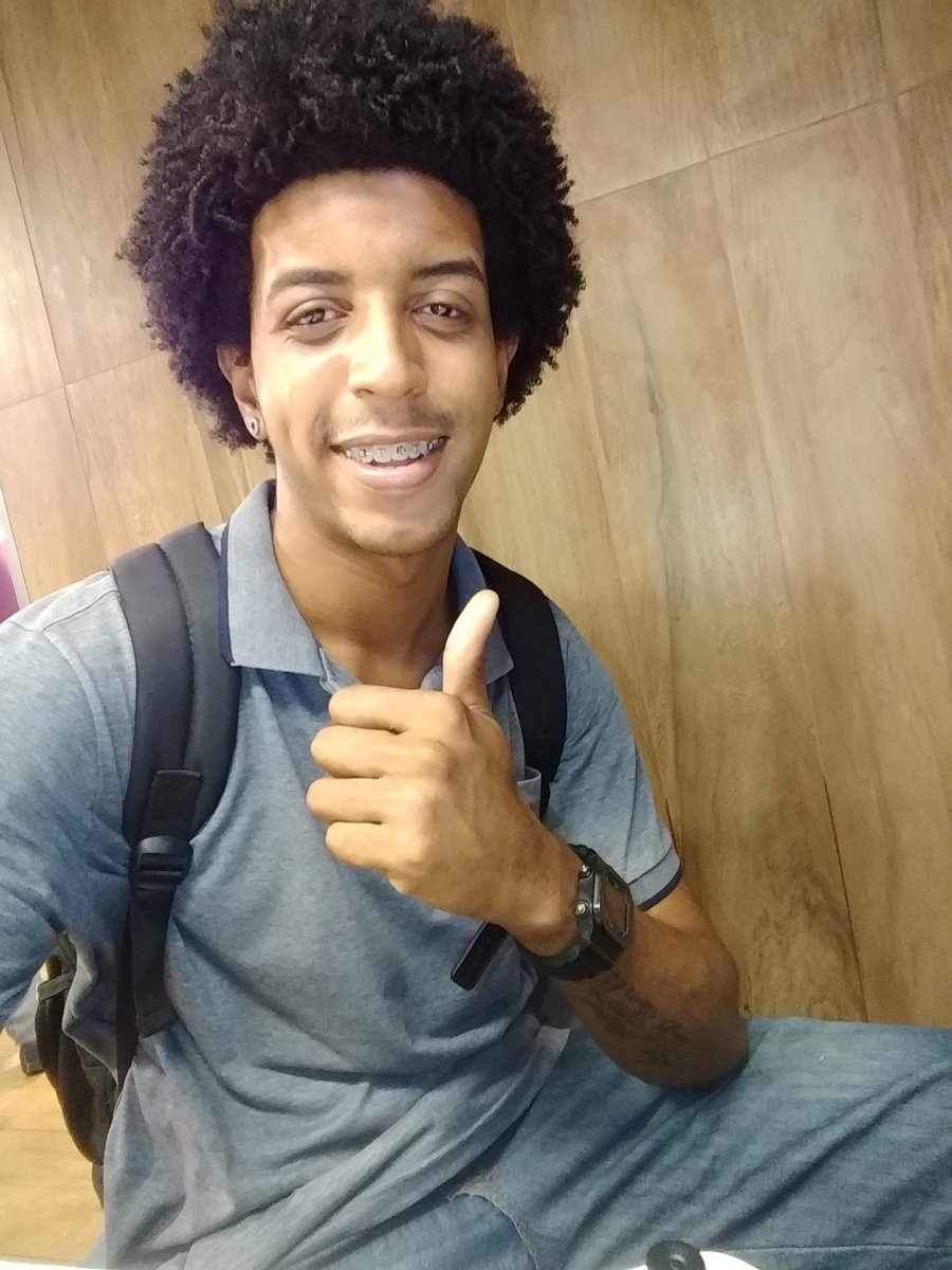 PapaiDaSophia's tweet photo. Pelo trampo 😙😎🤗
#Mais1diaConcluido 
#2DaFac https://t.co/4E6TD8N1KB
