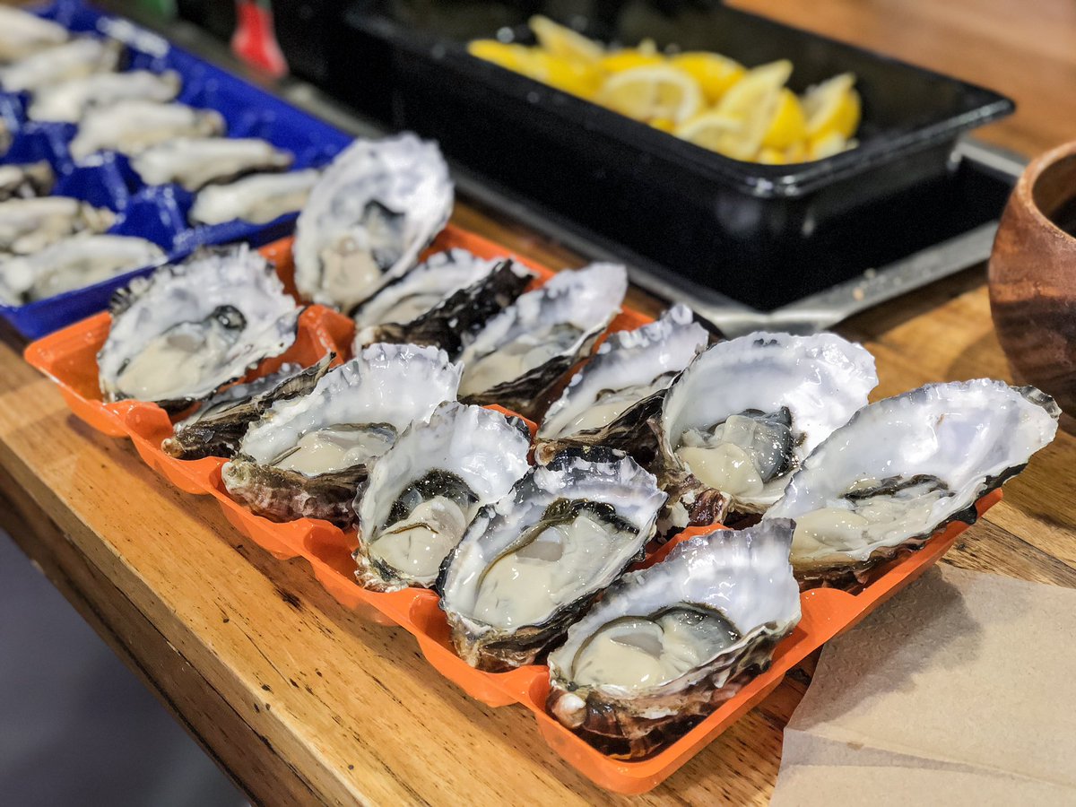 cam_bum's tweet photo. Sunday outing to South Melbourne Market-A must try here are the fresh Oyster and the infamous Paella from Simply Spanish. Def the better markets out of Dandy and QV #foodie #melbourneeats #southmelbournemarket https://t.co/1Gn6j2bslq
