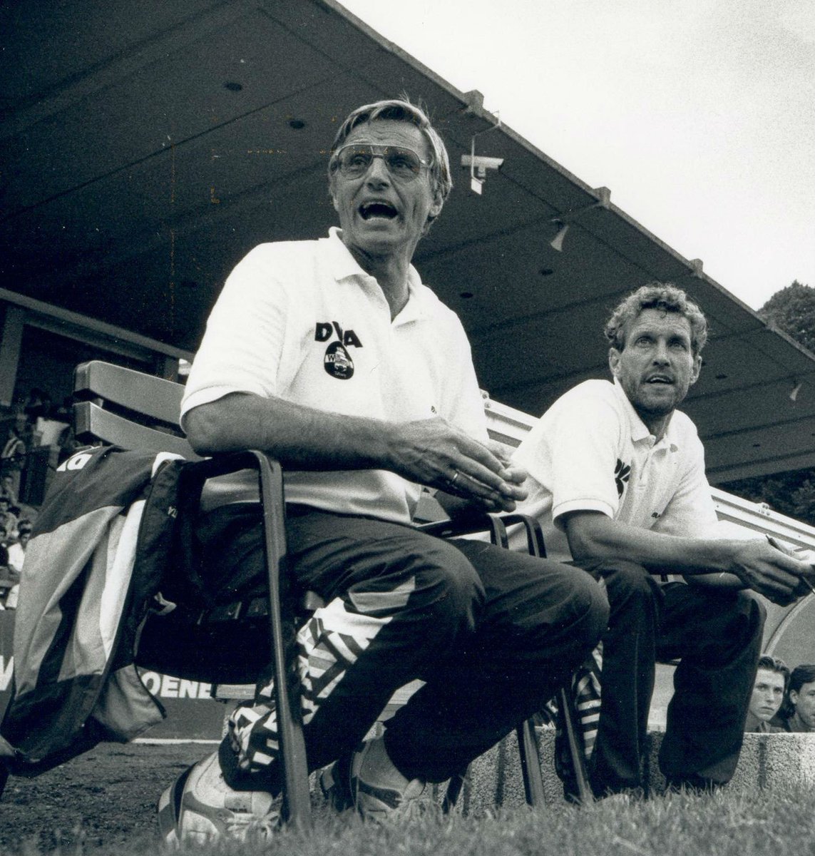 WillemII's tweet photo. 💥 84 💥
Gefeliciteerd Piet!
#DeVisser #Verjaardag https://t.co/ZsV0ytMNjw