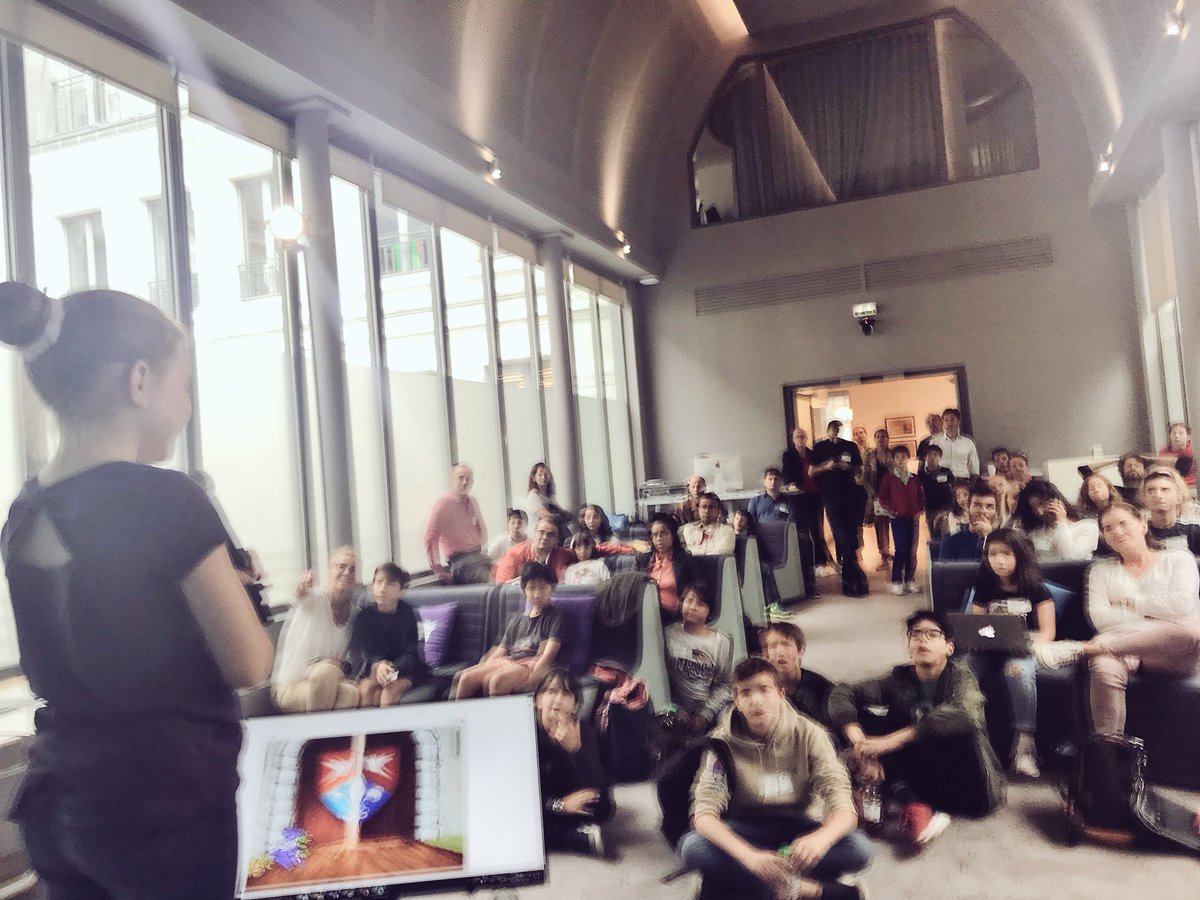 CoderDojoParis's tweet image. Chez @TwitterParis, les ninjas terminent toujours la session sur scène pour partager avec leurs camarades leurs créations de l’après-midi 👏👏👏
#CoderDojoParis