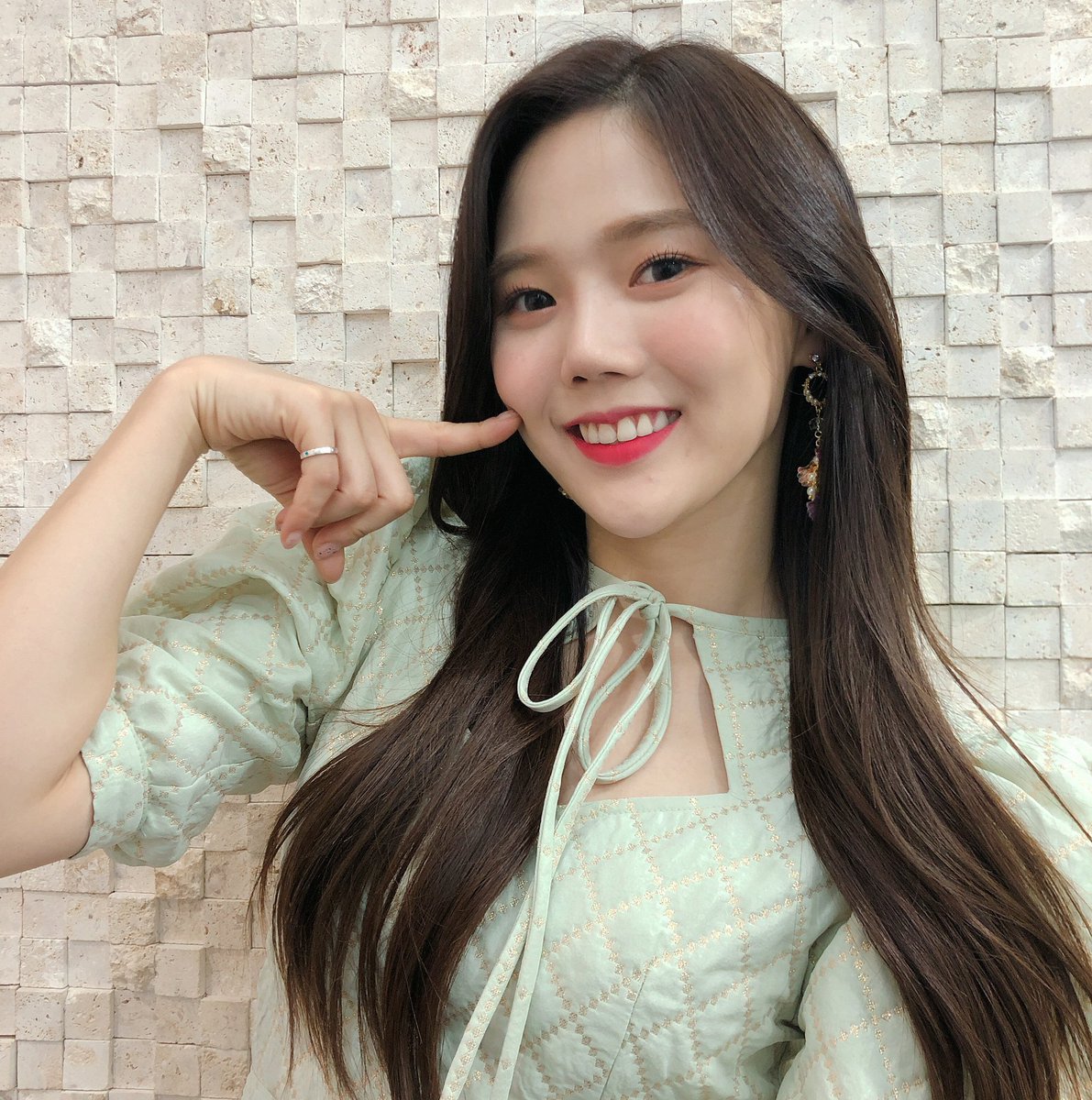 omg_promoter's tweet photo. Hyo Jung updated her Profile pic on Daum Cafè
#OHMYGIRL #CANDYLEADER #HYOJUNG https://t.co/sx8kSbMwzW