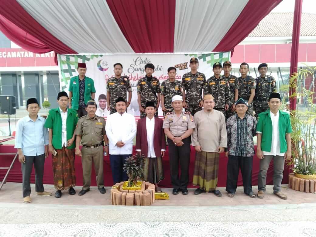 numajalengka's tweet photo. Ansor Doakan BIJB (Bandara International Jawa Barat) Kertajati Menjadi Ramai Penumpang https://t.co/OIefxsLwz0 https://t.co/HrtWfq3vy4
