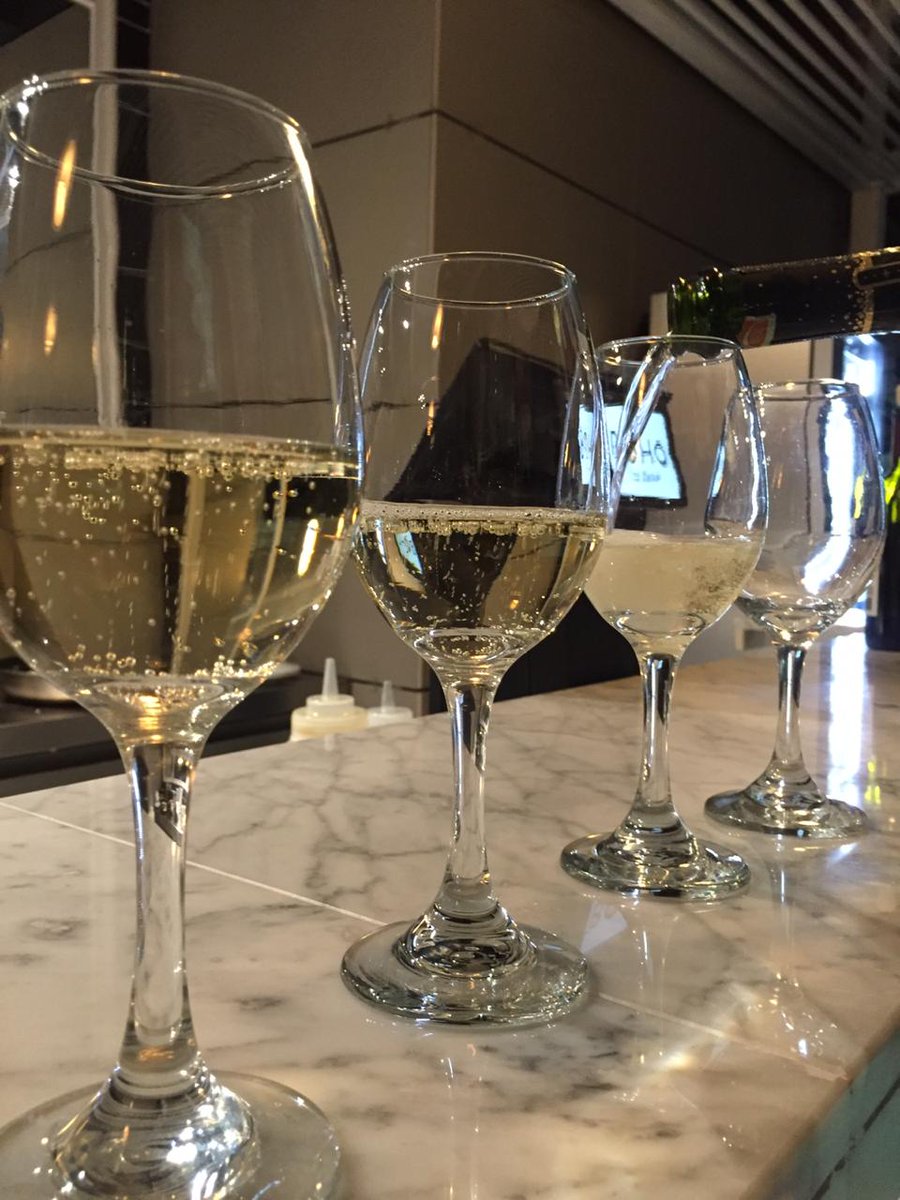 andreeadavila's tweet image. Anyone? #FishBar #BohoFoodMarket