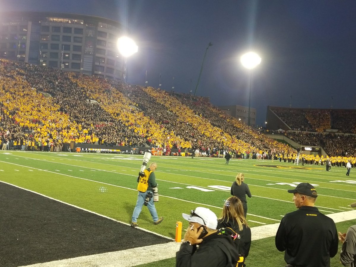 watchoftheweek's tweet image. Greetings from #row1 at historic Kinnick Stadium for the Iowa vs Wisconsin Badgers game! Love the section striping!!!