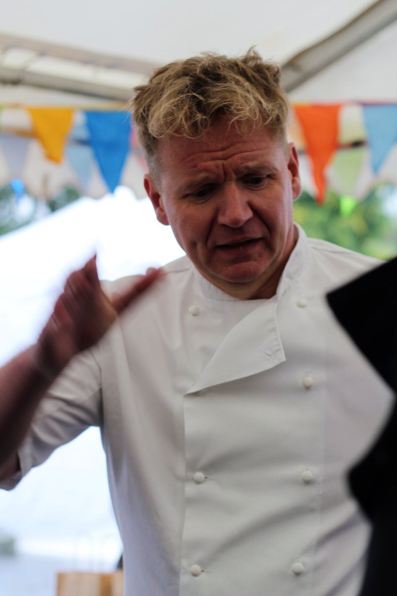 NarberthFood's tweet photo. Candid shots of our friendly festival from @sarahhoss cone down today to enjoy with us. https://t.co/eblYW8h2ag