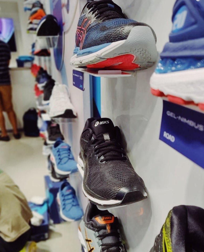 asics oberoi mall