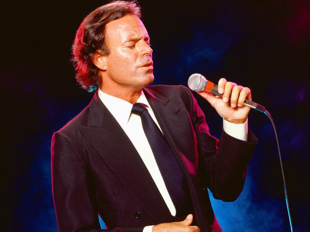 Happy Birthday to Julio Iglesias !!! 