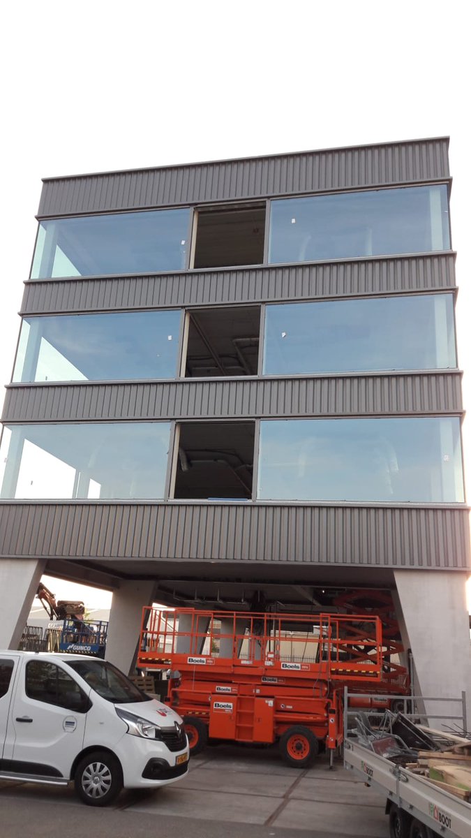 De #gevelsluiting van kantoor #CM in #Breda.