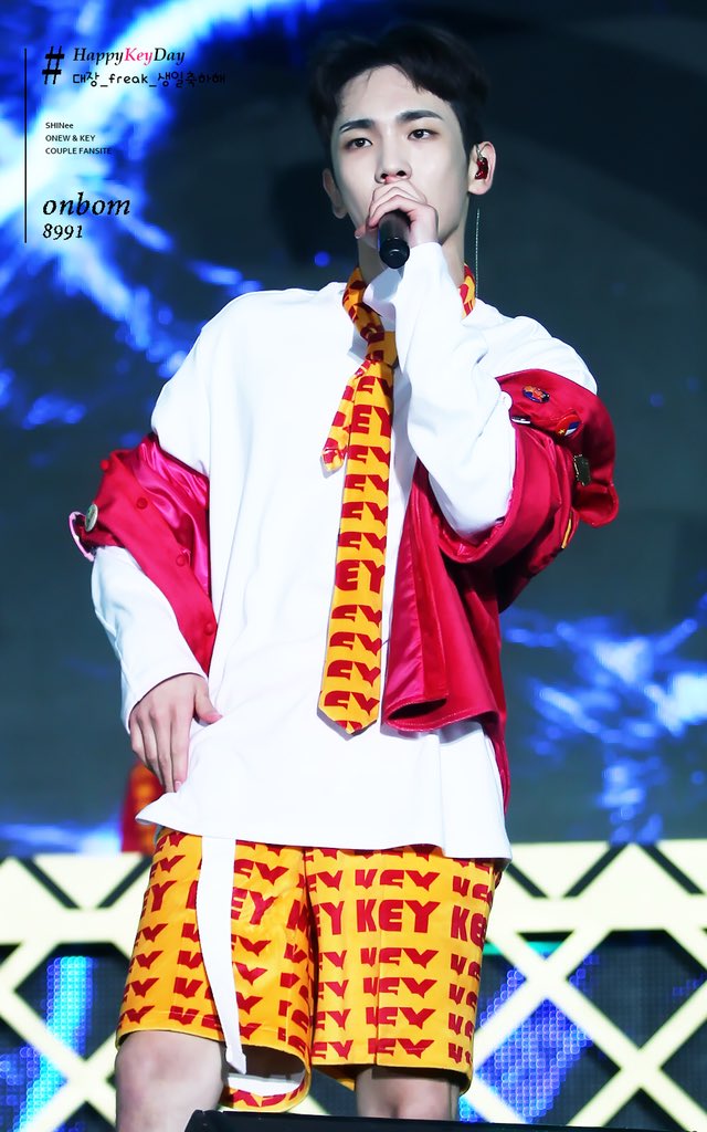 onbom8991's tweet photo. 기범아 생일 축하해❤️
#happykeyday
#Happy28thKeyDay
#김기범이_축하_당했다 https://t.co/6DxHALnaKZ