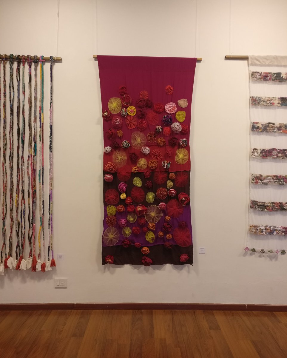 SwatiSoharia's tweet photo. Upcycling textile waste to create art.  Let's create art responsibly. 😊 The exhibition is on till tomorrow at the Stainless Gallery, mathura road, New Delhi. https://t.co/7m3uAuQNrv