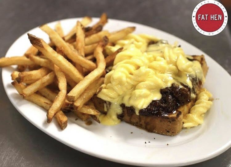 It’s brunch day! How ‘bout some pomegranate bbq brisket with homemade Mac ‘n Cheese? Don’t forget the hand cut pomme frites and a carafe of mimosas!