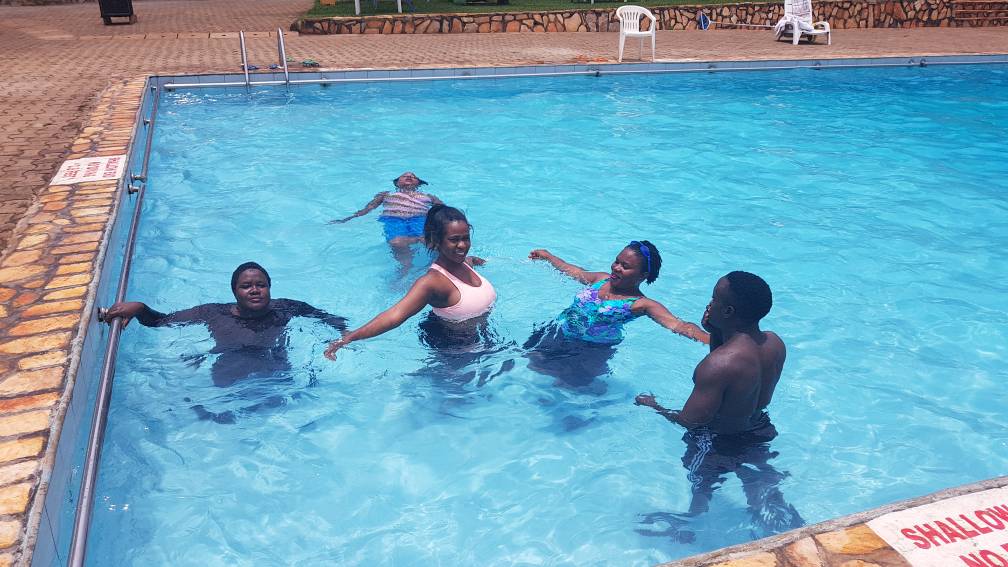 AponyeGym's tweet image. #Funblast after the #fitnessgames in jinja @Jasmine04877432 @MusiimePhionah