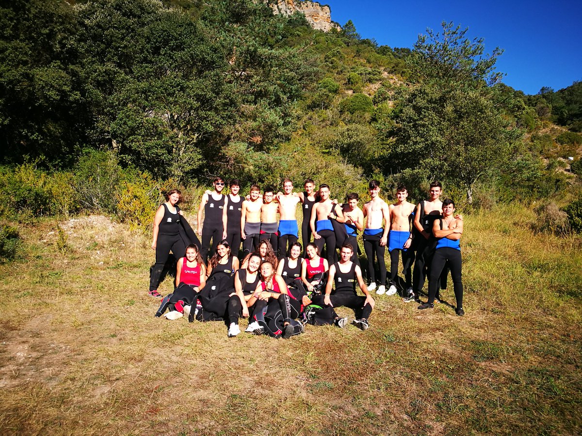 Esta mañana los pioneros hemos realizado la última empresa de la ronda. Barranquismo en el río Purón disfrutando un montón! 🔗🏊🏞️
