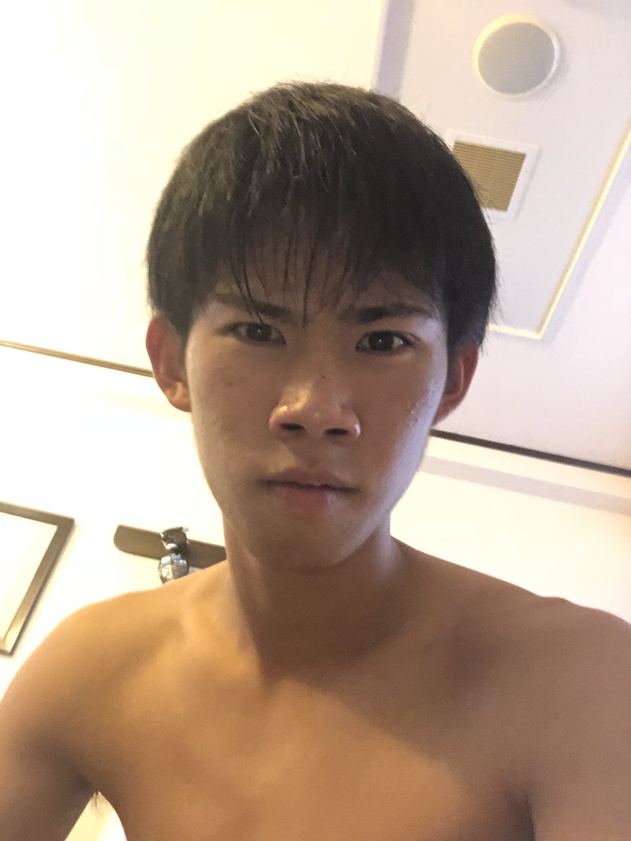 吉田大輝 En Twitter 人の携帯で何してんの 猿みたいな顔して