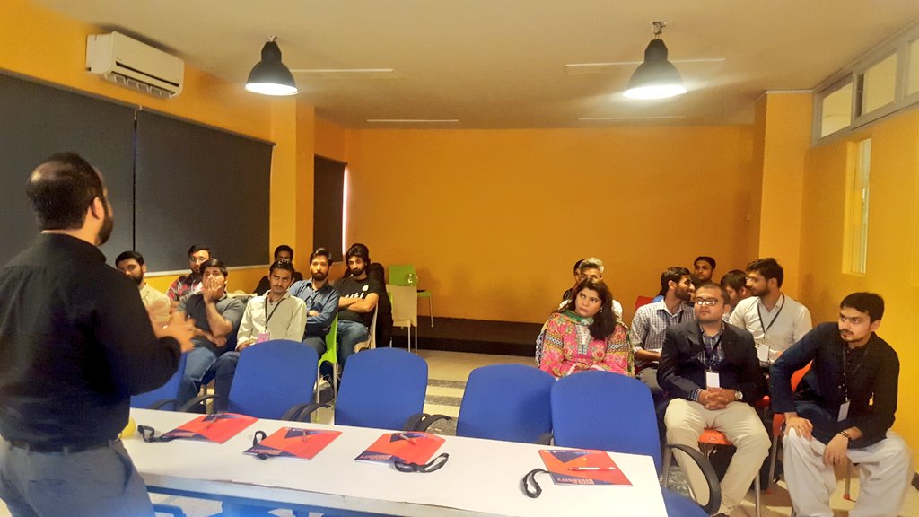 PITBIncubation's tweet photo. We are minutes away from kicking off #Launchpad12 #Karachi. Last minute pep-talk underway. #StayTuned. https://t.co/ItmzFKYPIX