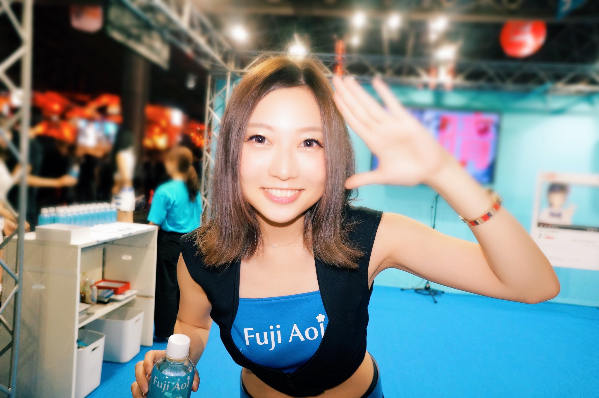 ট ইট র とっと 東京ゲームショウ 無事終わりました 会いにきてくださった方いっぱい 差し入れもたくさん 本当にありがとうございました すっごい楽しかったし葵ちゃん可愛いしもう足痛いけどゲームの祭典に関われて幸せで ট ইট র とっと 東京ゲームショウ 無事終わりました 会いにきてくださった方いっぱい 差し入れもたくさん 本当にありがとうございました すっごい楽しかったし葵ちゃん可愛いしもう足痛いけどゲームの祭典に関われて幸せで
