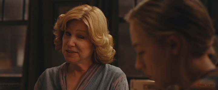 Mary Kay Place turns 71 today, happy birthday! What movie is it? 5 min to answer! 