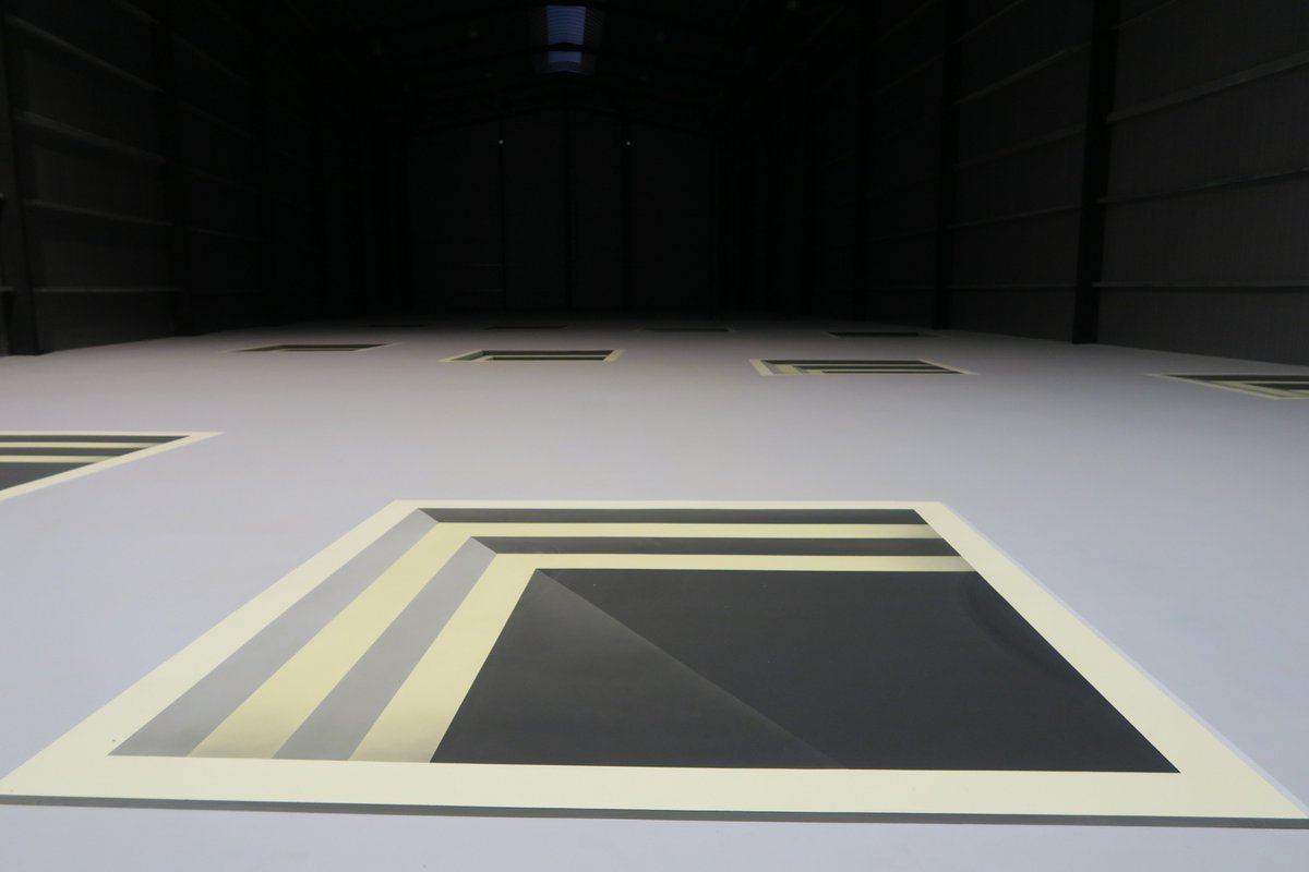 NEUDC_RNE's tweet image. Hablamos con Lucía Muñoz, hija de los escultores #JuanMuñoz y Cristina Iglesias. Ha estado a cargo de la instalación #DoubleBind de #JuanMuñoz que puede verse en #Planta de la @fundacionsorigue.