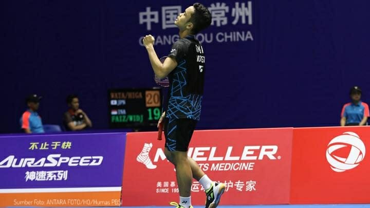Anthony Sinisuka Ginting menjadi juara tunggal putra bulutangkis China Terbuka 2018 dengan menumbangkan pemain Jepang, Kento Momota di final, hari ini.

Sebelumnya, ia mengalahkan para raksasa: Lin Dan, Viktor Axelsen, Chen Long, dan Chou Tien Chen.

Selamat Anthony Ginting.