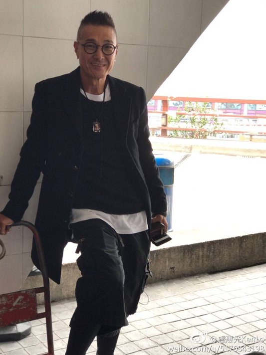 ディミトリ ローワイコンさん素敵 元香港ムエタイのチャンピオンでジャッキーのボディガードとして雇われ 後に酔拳２のインパクトあるラスボスで有名になった俳優さん 00年代10年代の香港武術系映画でも大体出演してます ケン ロー の名前で
