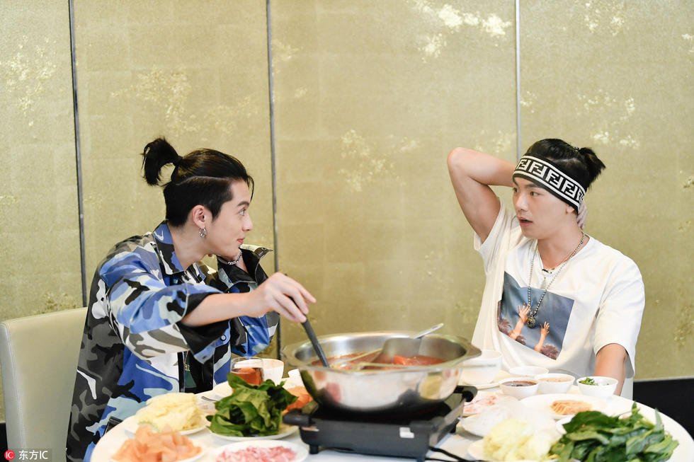 dylanwangdaily's tweet photo. 180923 腾讯体育 Update 

#DylanWang #王鹤棣 https://t.co/cPoL7NI5Dx
