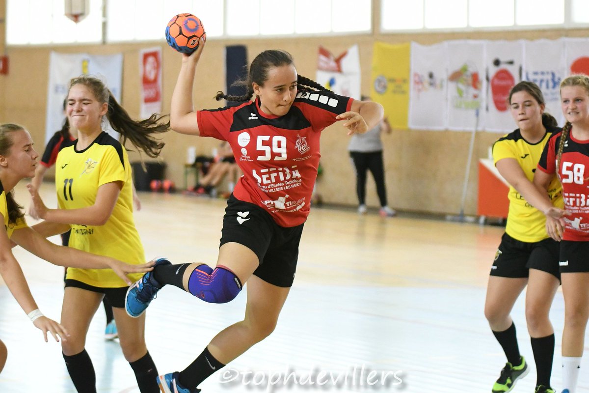 hbcnancysluc's tweet image. #InstantPhotos : 

Une fois n'est pas coutume, nous vous proposons de retrouver l'ensemble des clichés pris par Toph De Villers à l'occasion de la rencontre de nos #U15Féminines, qui les opposait au collectif villarois.

Toutes les photos 👉 loom.ly/EqZ08KM