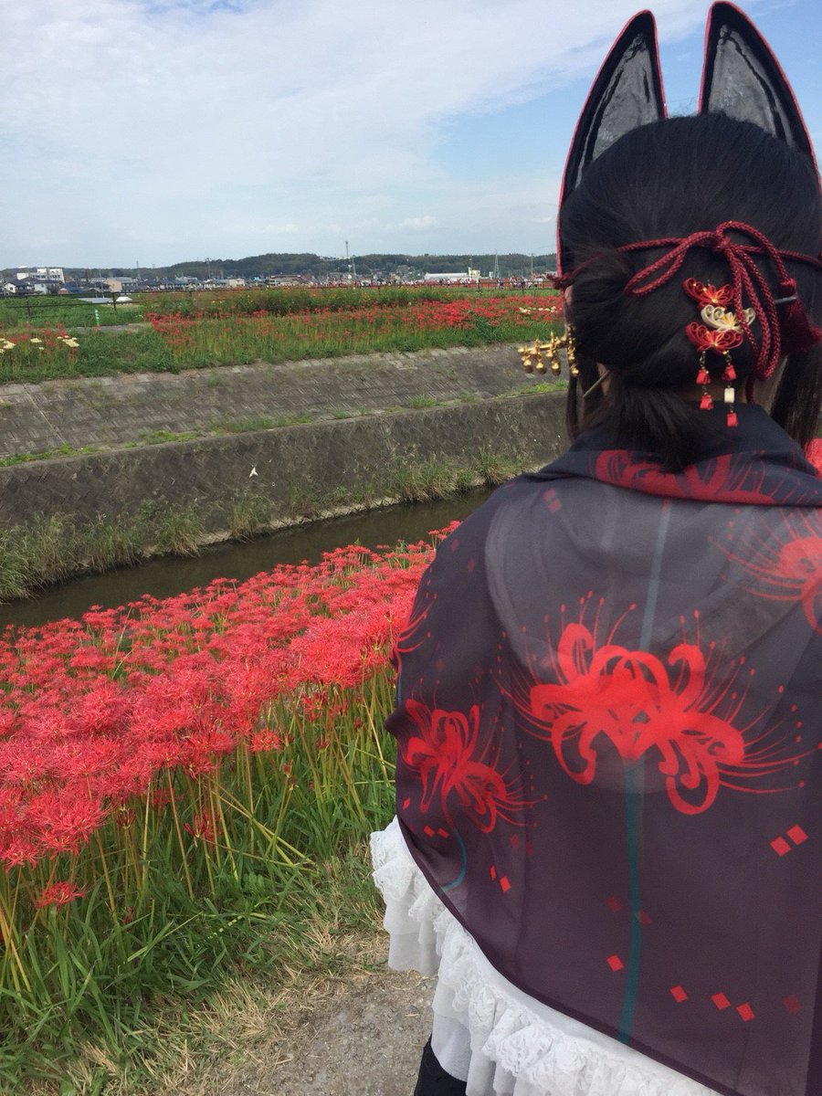 ozz oneste フード付き椿刺繍ケープ ozz oneste フード付き椿刺繍ケープ （Ozz oneste - closet