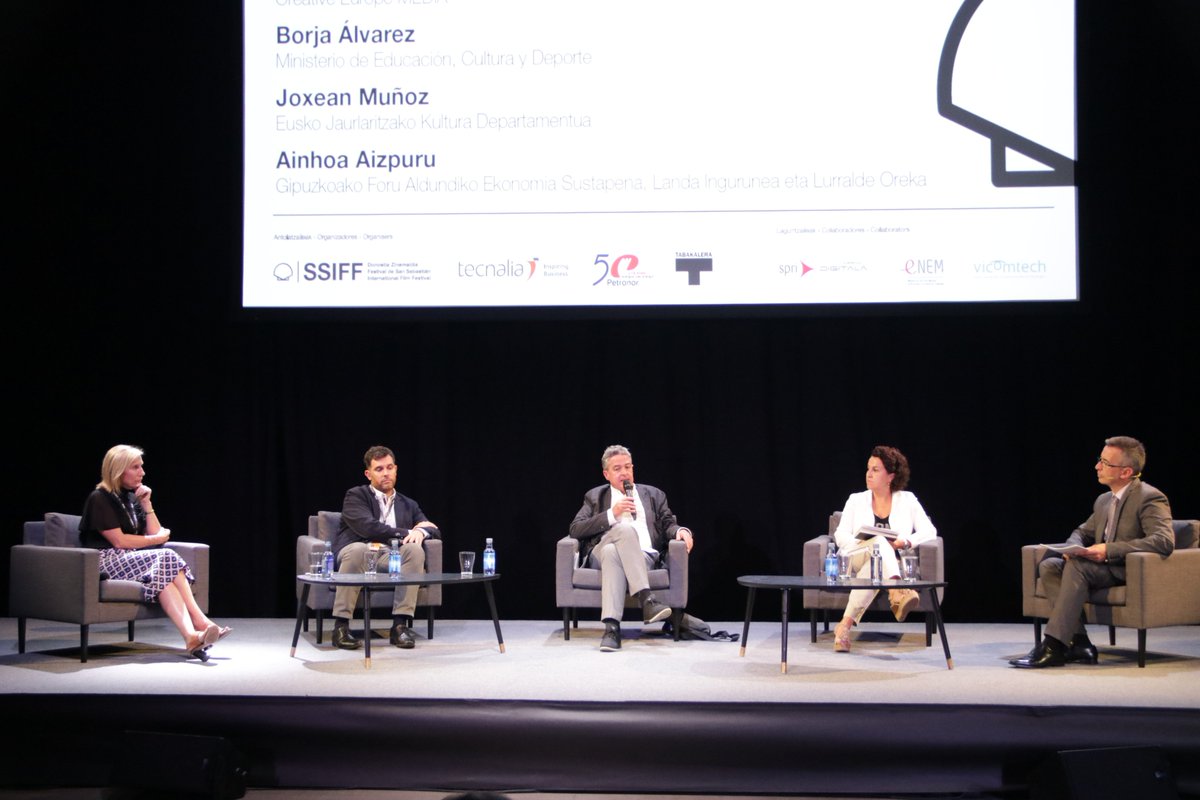 AizpuruAinhoa's tweet photo. Las industrias creativas son un motor importante no solo cultural, también económico. Abordar los cambios tecnológicos de forma proactiva y apostando por la colaboración es importante para fortalecer este sector. En #Gipuzkoa estamos bien posicionados para conseguirlo #zinetec18 https://t.co/0SySYT52gq
