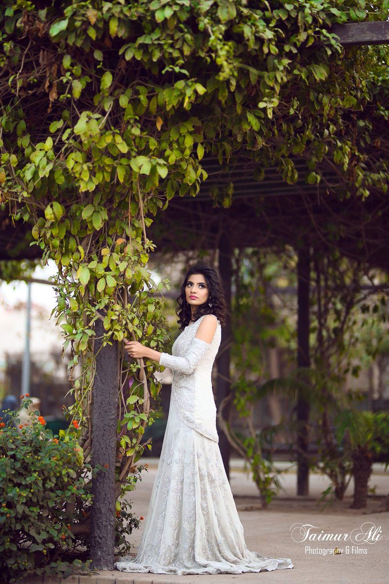 TaimurAliPhoto1's tweet photo. There is only one happiness in this life, to love and be loved.
For queries or appointments, contact: +92-321-5553006
#TAPF #WeddingFilms #WeddingPhotography #runwaybride #weddingdresses #bestmoments #dreamwedding #fashiongram #fashion #bride #couture #bridal #weddingplanning https://t.co/HBIQrH4Lyi