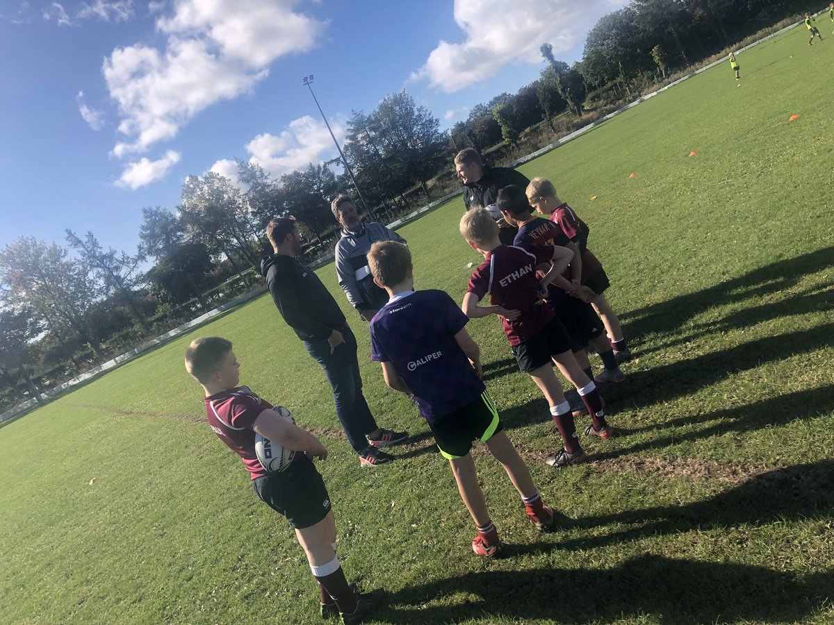 Amykir3's tweet photo. Questions, answers, autographs and photos with captain Will Welch to end a top day at Ponteland rugby club for the 2018 Falcons player blitz. Thanks for having us! @FalconsCF @FalconsRugby #playerblitz @PontelandRFC https://t.co/Q3fxh8DZZl