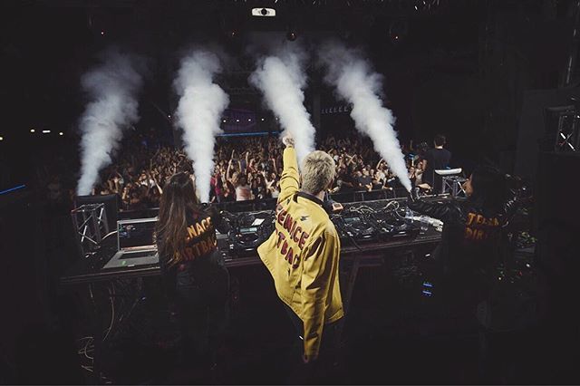 stefanowav's tweet photo. Ieri sera Γ¨ stato fottutamente bello. Grazie. πΈ @gbgregg .
.
.
.
#trashick #fabriquemilano #millenniumbug2000 #party #dj #djset #club #night #fun #instagood #instafun #friends #music https://t.co/eWDkibhJxl https://t.co/FPsIHsaxEx