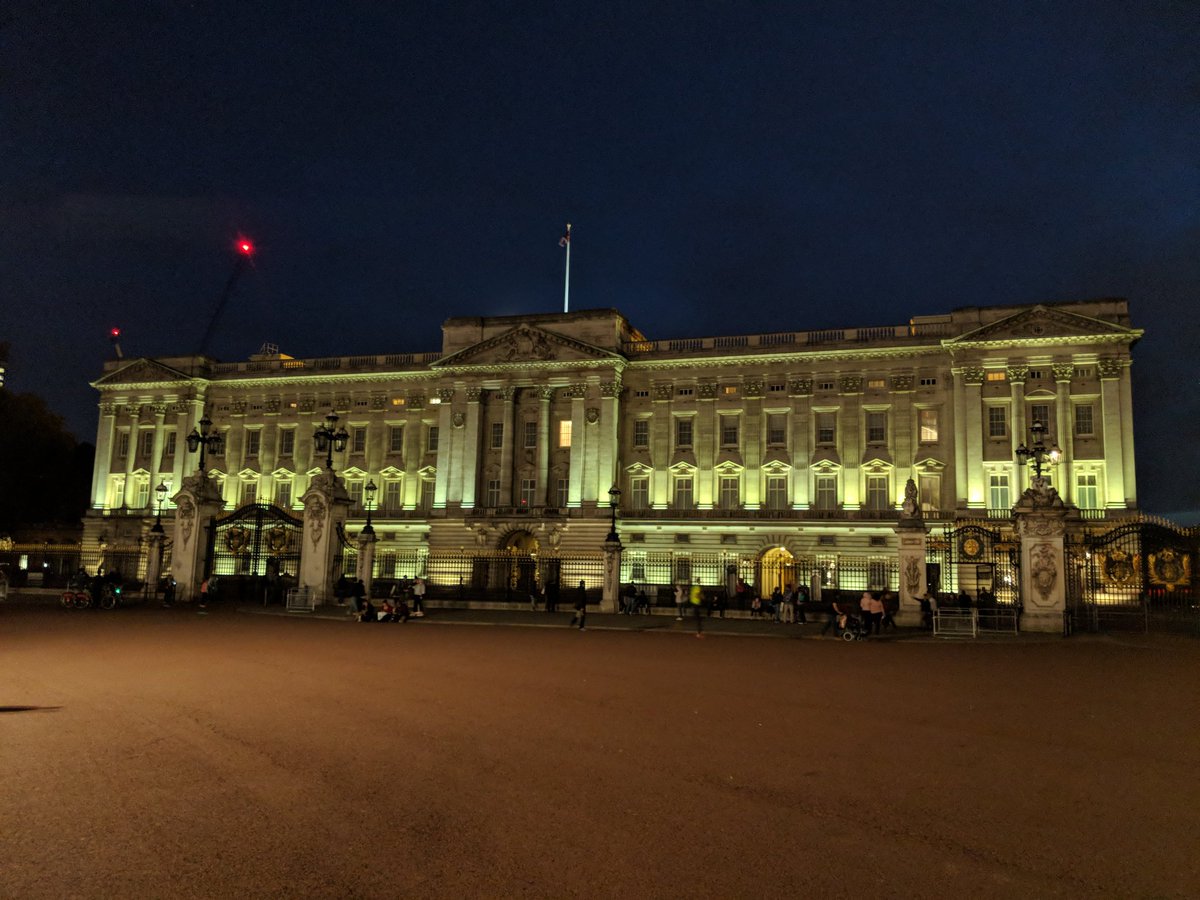 Abhiba1's tweet photo. @RoyalFamily https://t.co/7hXi7dbR9z