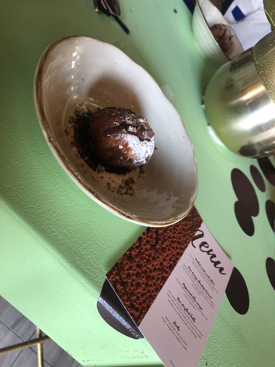 Candee_Leigh's tweet photo. Aero Doughnut Balls π
#AeroAtDelicious #AeroMoments https://t.co/AwwjmuCAko