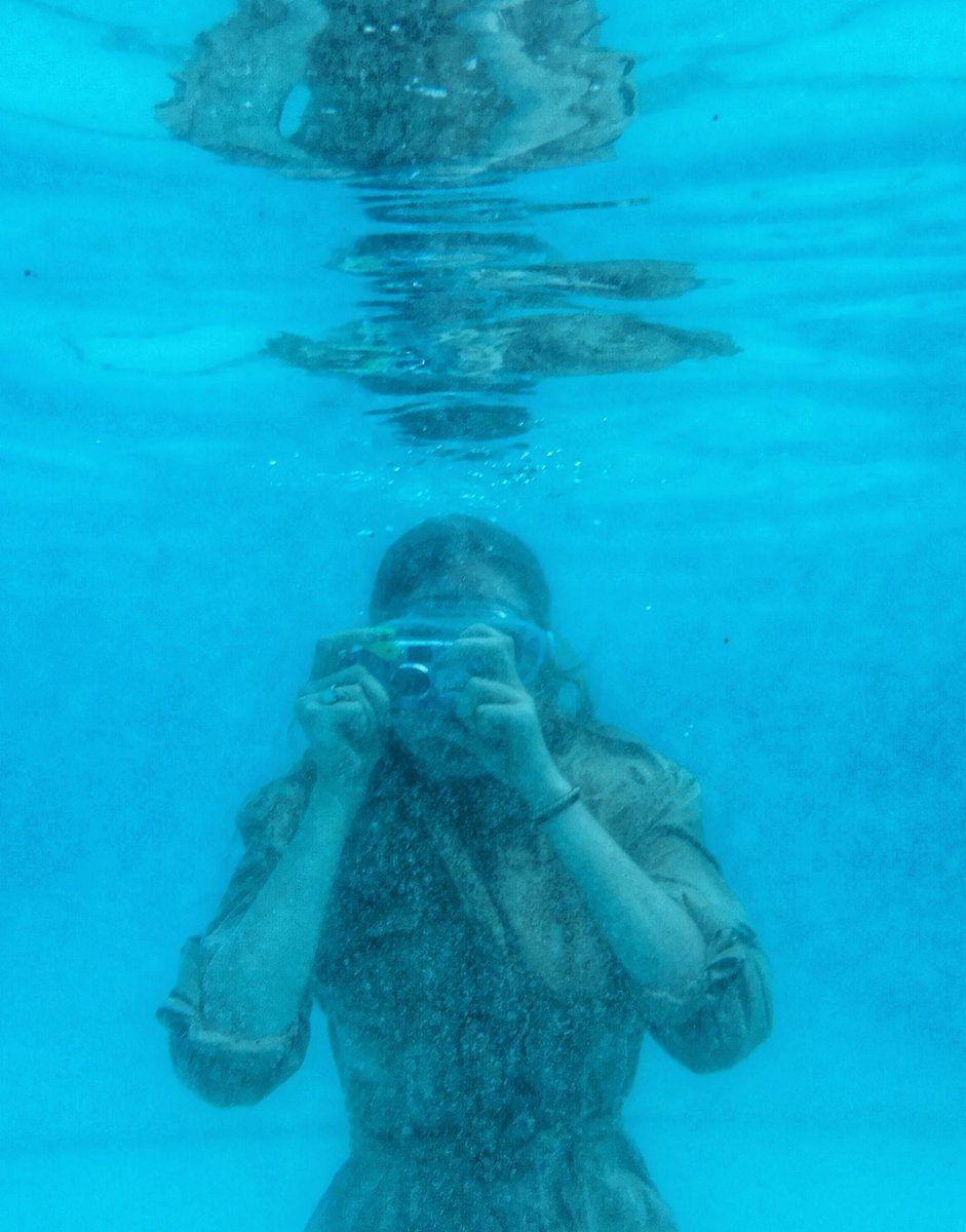 Mrs. Oliver's art students ventured outside the classroom today for an underwater photoshoot! We can't wait to see their photos. #artsed #underwaterphotography #outsideclassroom #CREATElikeawarrior