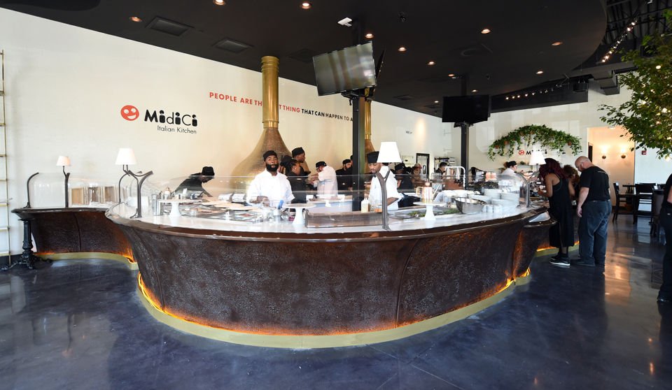 aldotcom's tweet image. MidiCi Italian Kitchen has opened in Mountain Brook, serving great looking pizzas, pasta, calzones and more from two Italian wood-fired brick ovens imported from Naples. 🍕🍝🍷

Check it out: trib.al/hjXwdRc