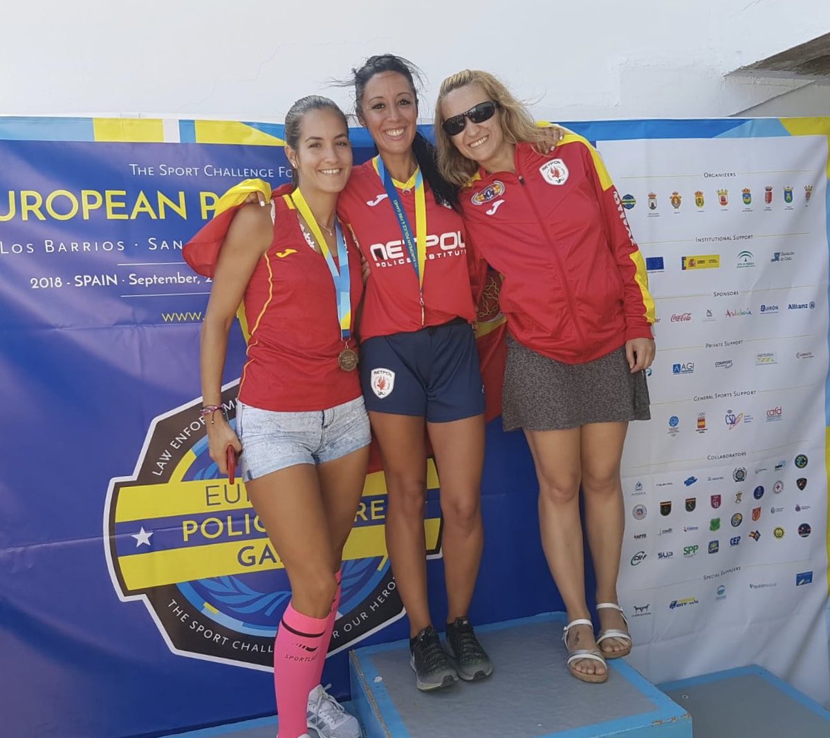 netpol_es's tweet photo. ¡Enhorabuena #NETPOLHERO!
-
Oro en 800m 🥇🏆 Gran orgullo 💪🏼
-
 #NETPOLTEAM #PoliceandFireGames #España #Equipo @EPFGassociation #PoliciasyBomberos #GamesPoliceAndFire #Algeciras https://t.co/fdcyMweefi