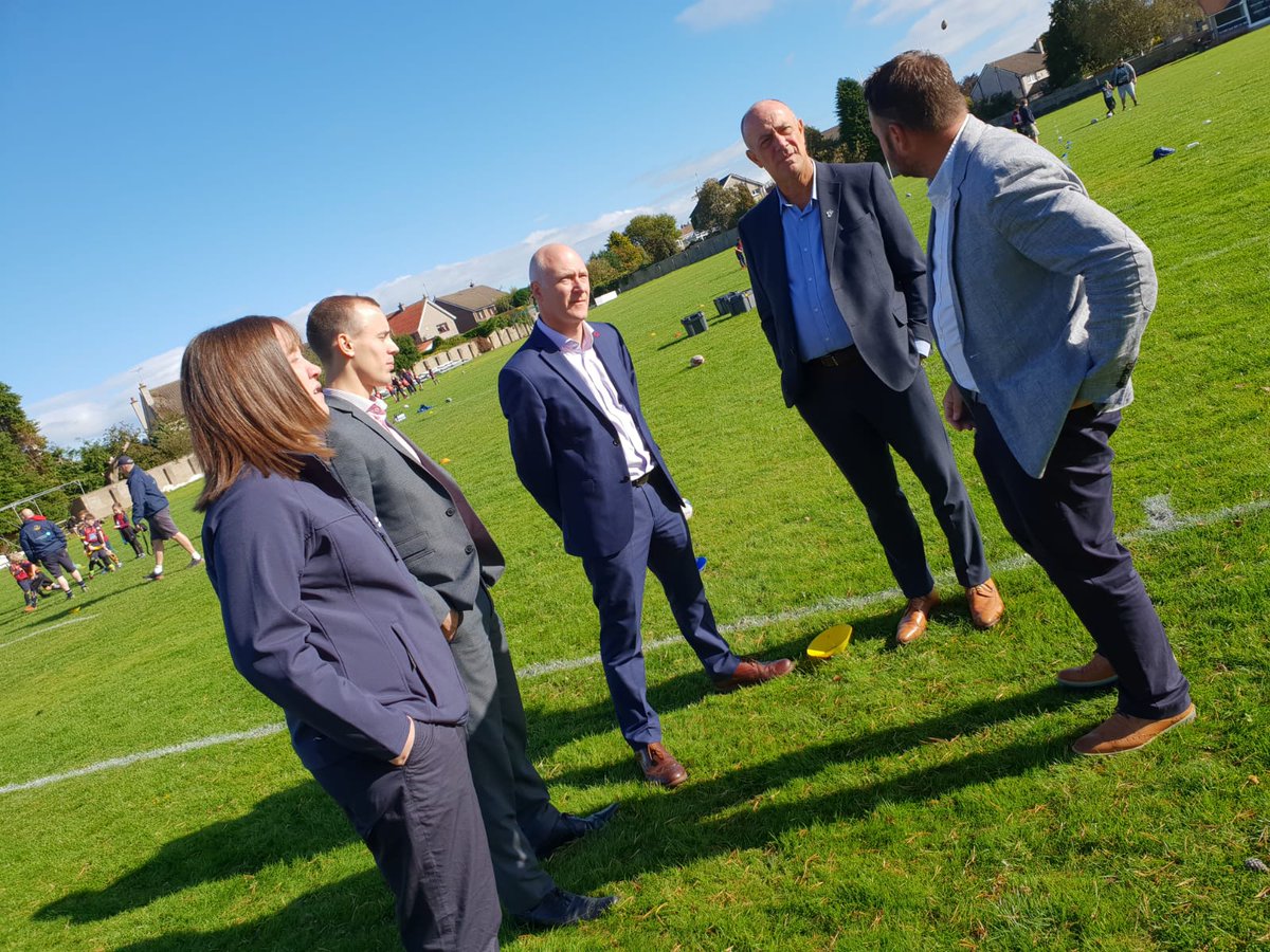 Great to visit <a href="/ForthillCSC/">Forthill CSC</a> in Dundee this morning with <a href="/JoeFitzSNP/">Joe FitzPatrick MSP</a> as we get #ClubsOpenDoors2018 up and running #communitysporthubs