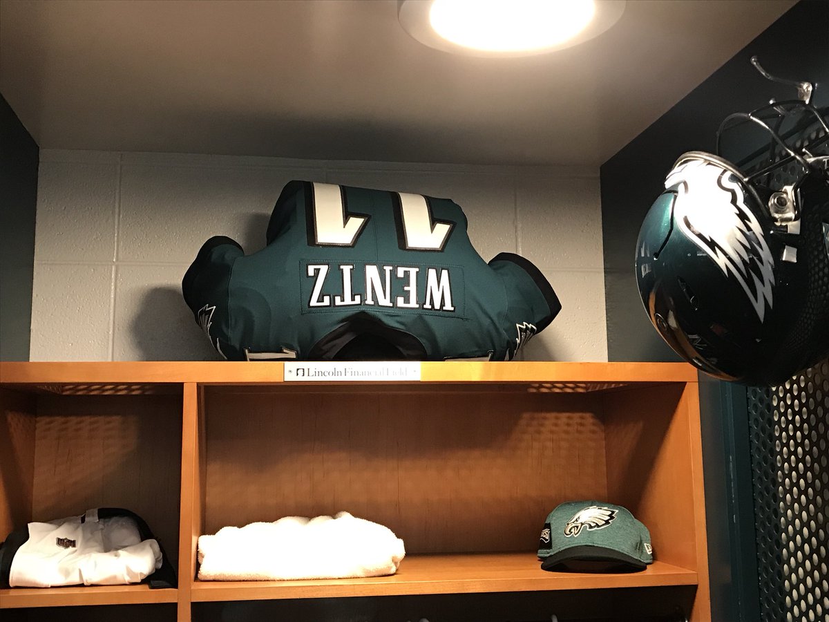 Eagles's tweet image. Ready. 

#INDvsPHI | #FlyEaglesFly