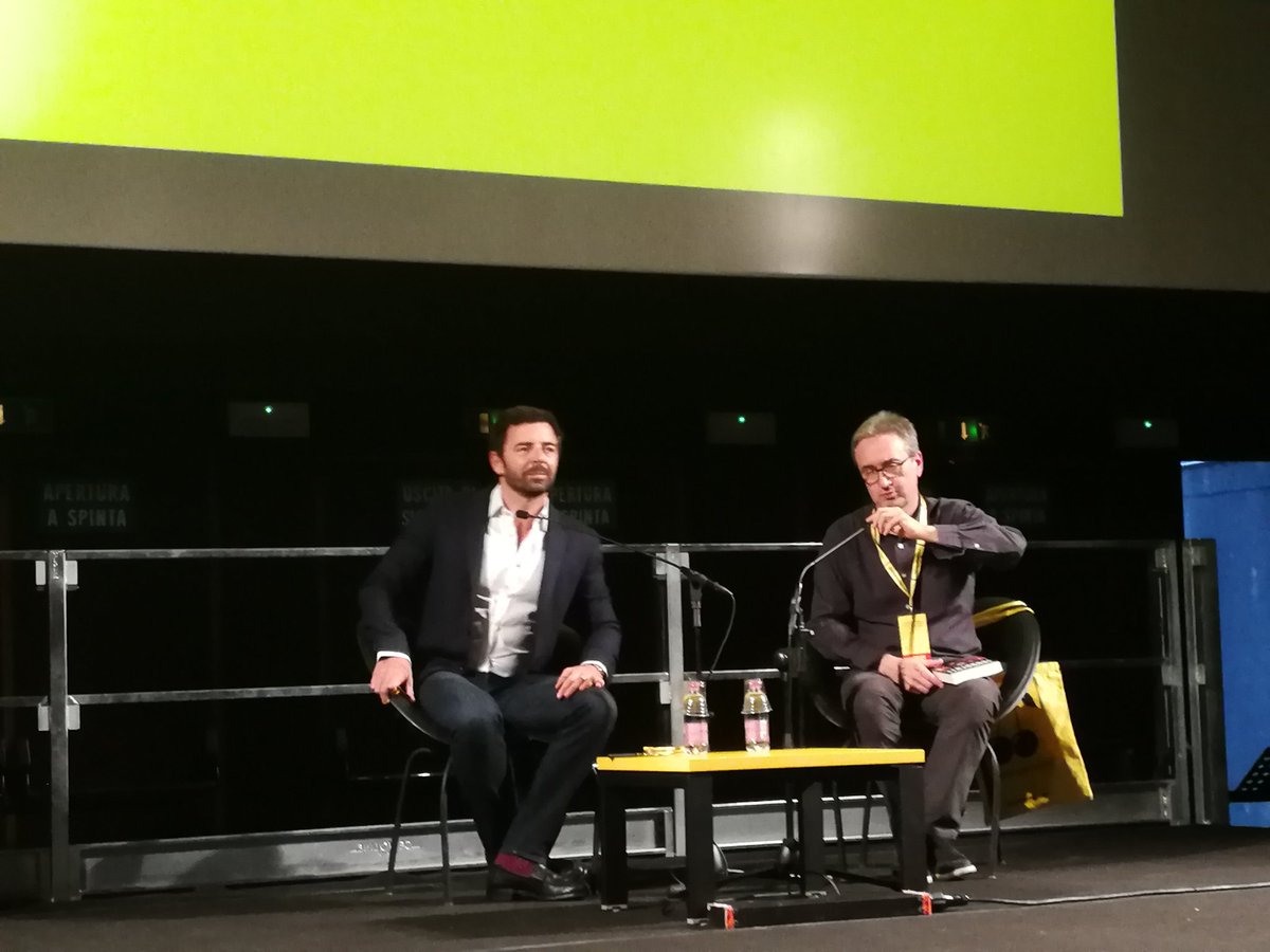 pordenonelegge's tweet photo. Gridare la propria innocenza e restare inascoltati. Come è possibile? Innocenti, l'incontro al Capitol con @albmatano e Antonio Riccardi @RaiEri1 a #pnlegge2018 comincia ora https://t.co/IqsiYYBxKE