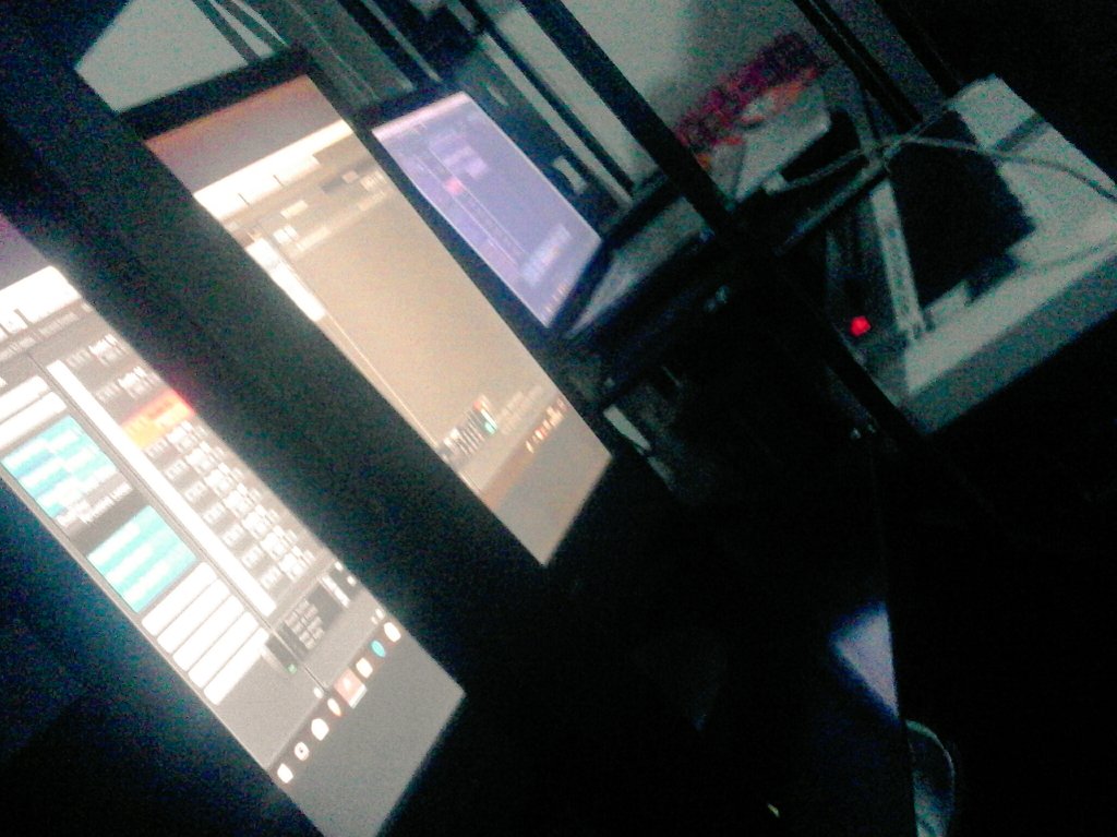 Taytellemboys's tweet photo. Still working at the stu with @1TrillestSA https://t.co/OmQ0hoGXuQ